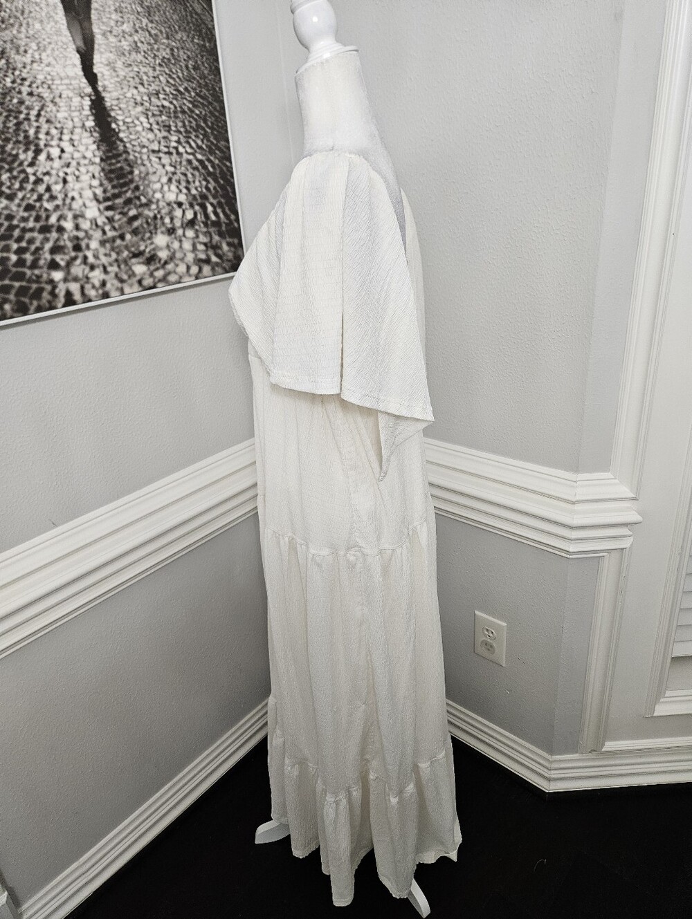 Flowy Off White V-Neck Tiered Maxi Dress Size Large NWOT - Picture 4 of 8